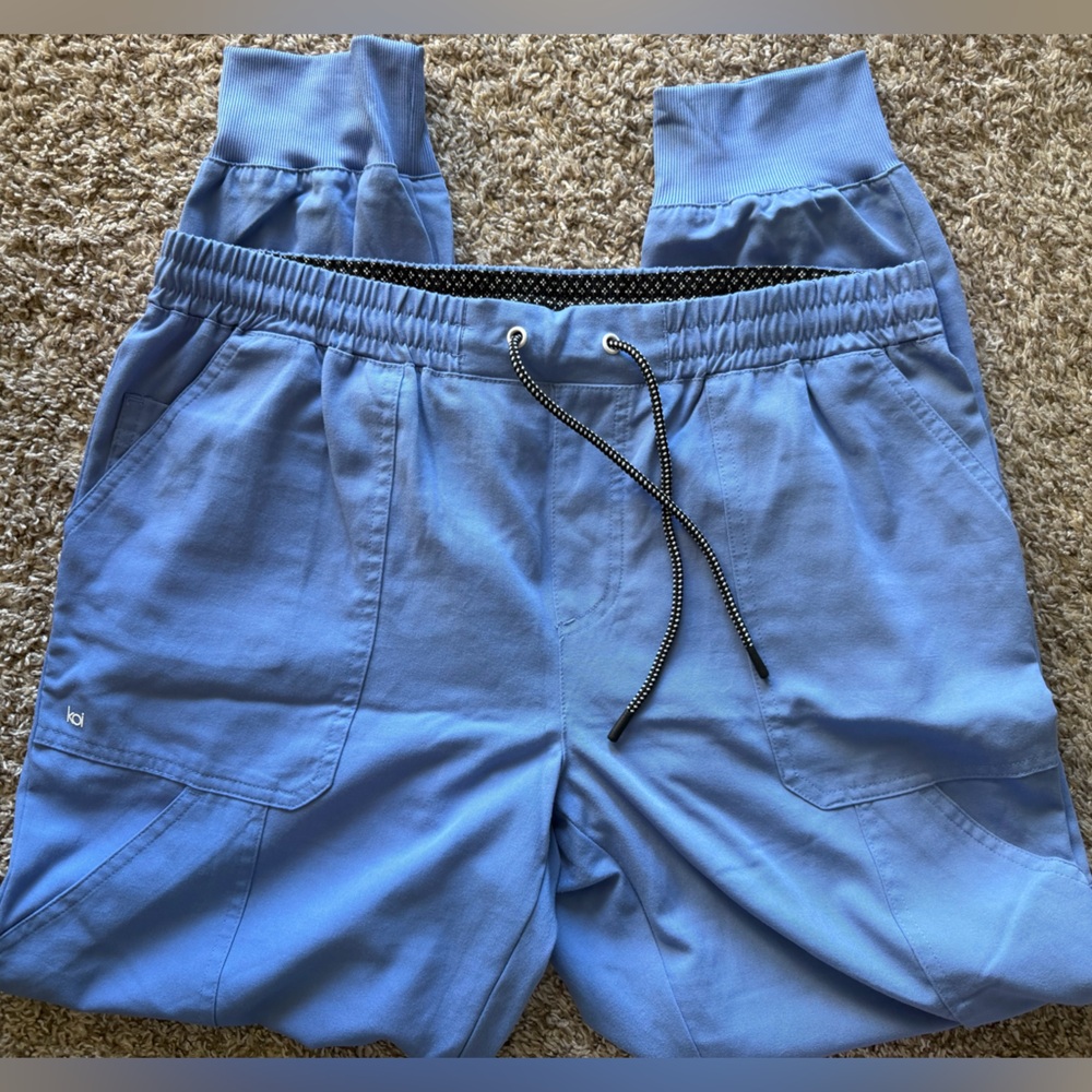Women’s Koi NextGen scrub joggers